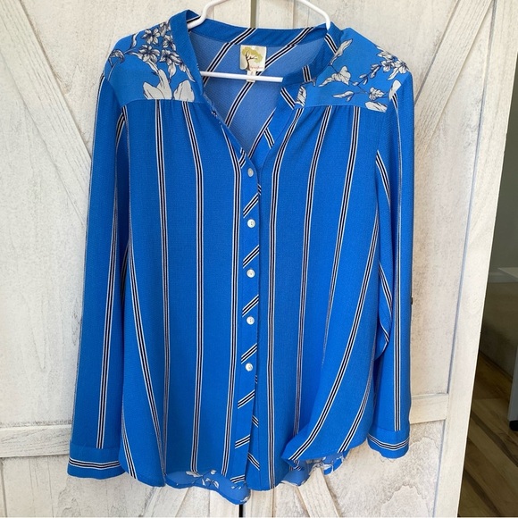 Fig and Flower Floral Stripe Top Women’s Large Blue Button Up Cottagecore Beach - Picture 8 of 8